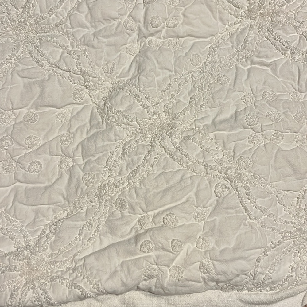 Pottery Barn Candlewick 100% cotton pillow sham standard size - Picture 3 of 5